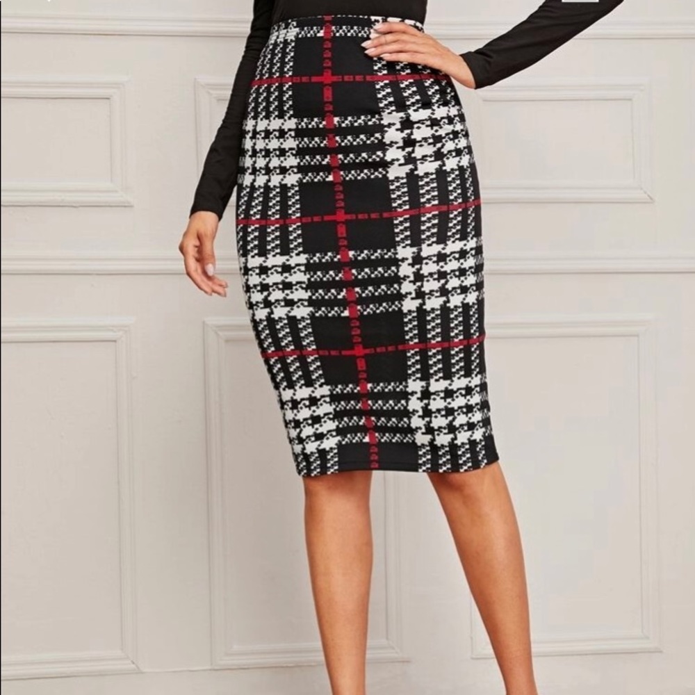 Plaid high-rise pencil skirt